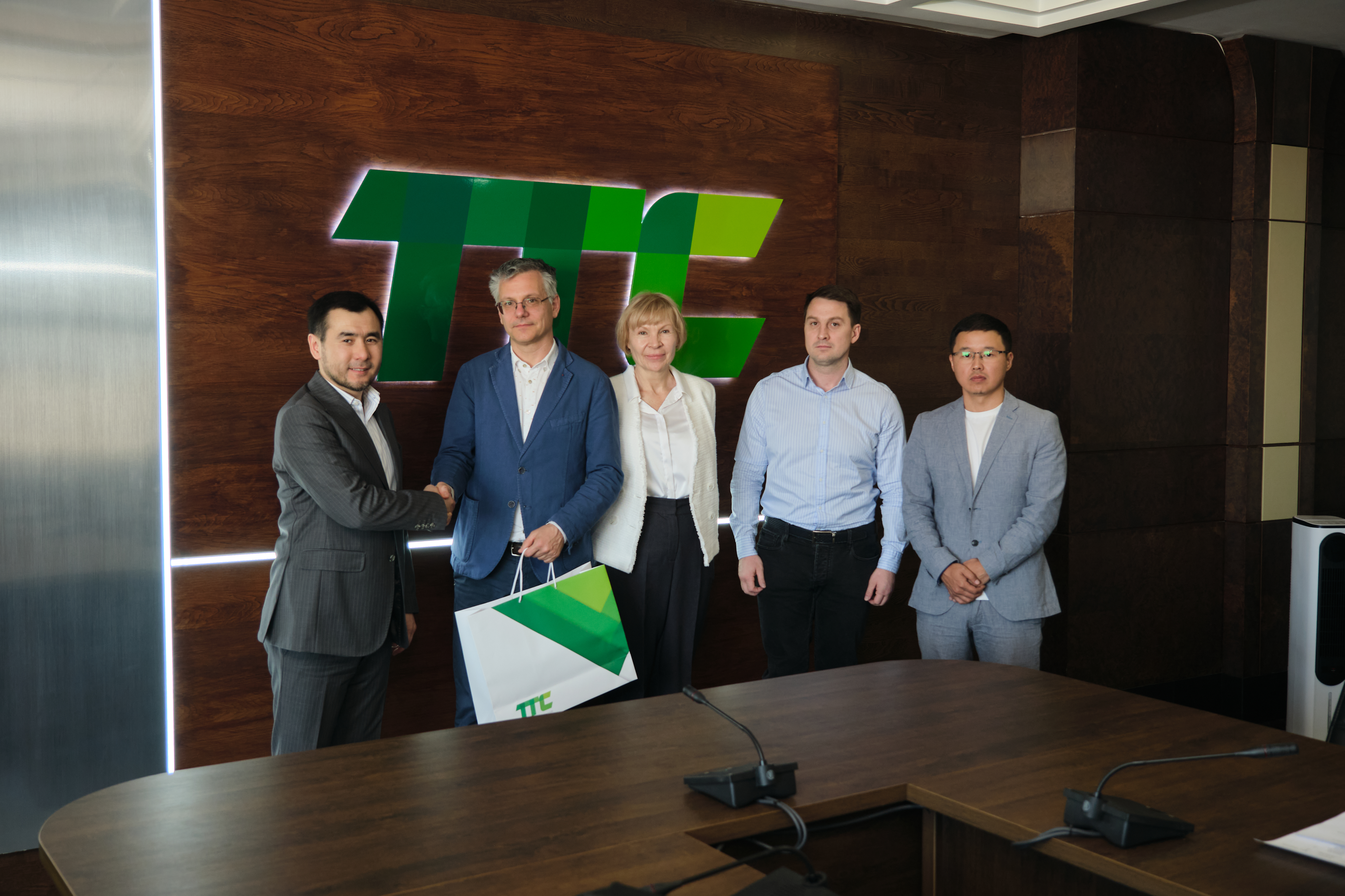 Transtelecom JSC Discusses Cooperation Prospects with Austrian Company Frequentis AG