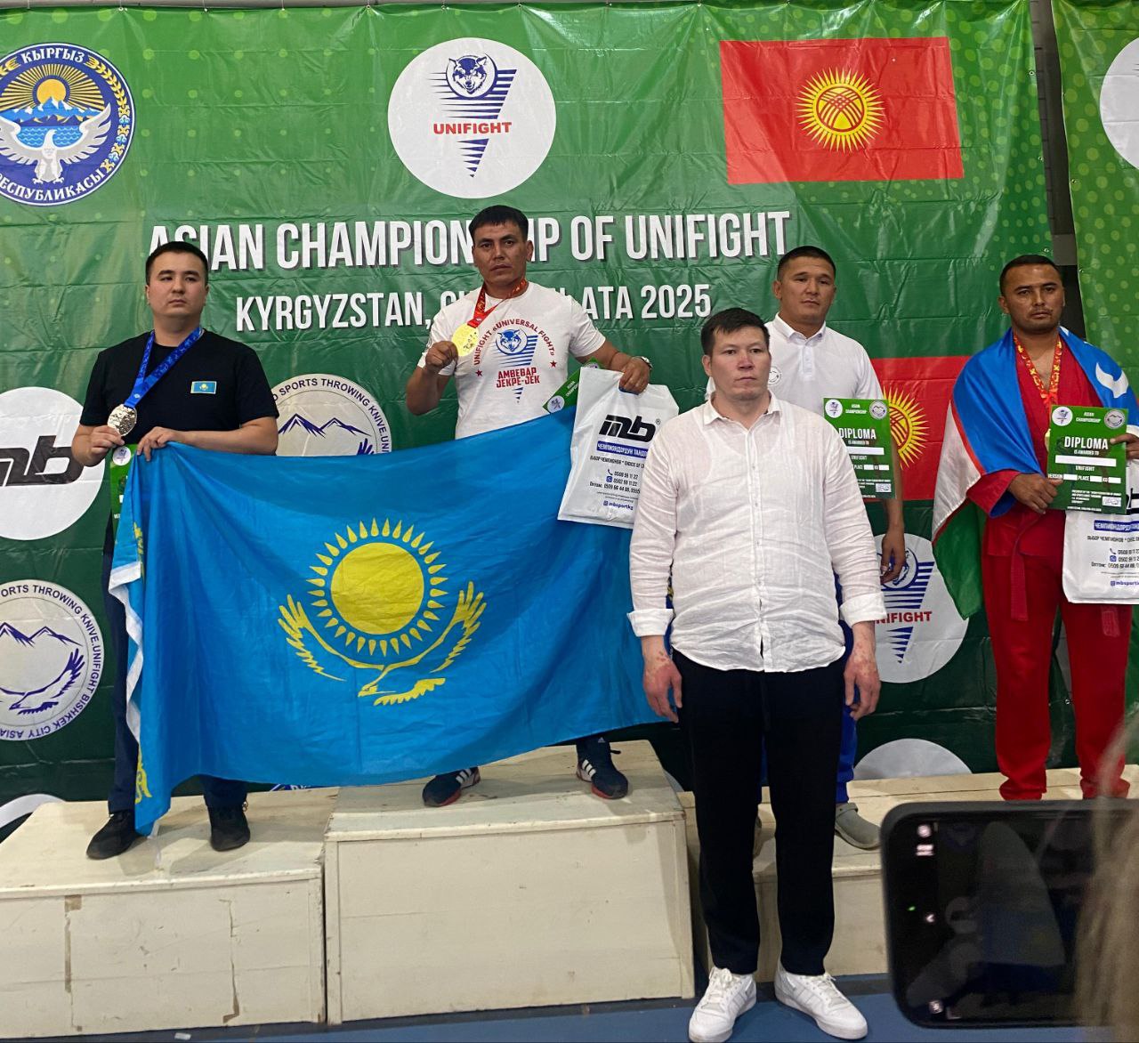 Серебро на чемпионате Азии: наш коллега — среди лучших бойцов континента
