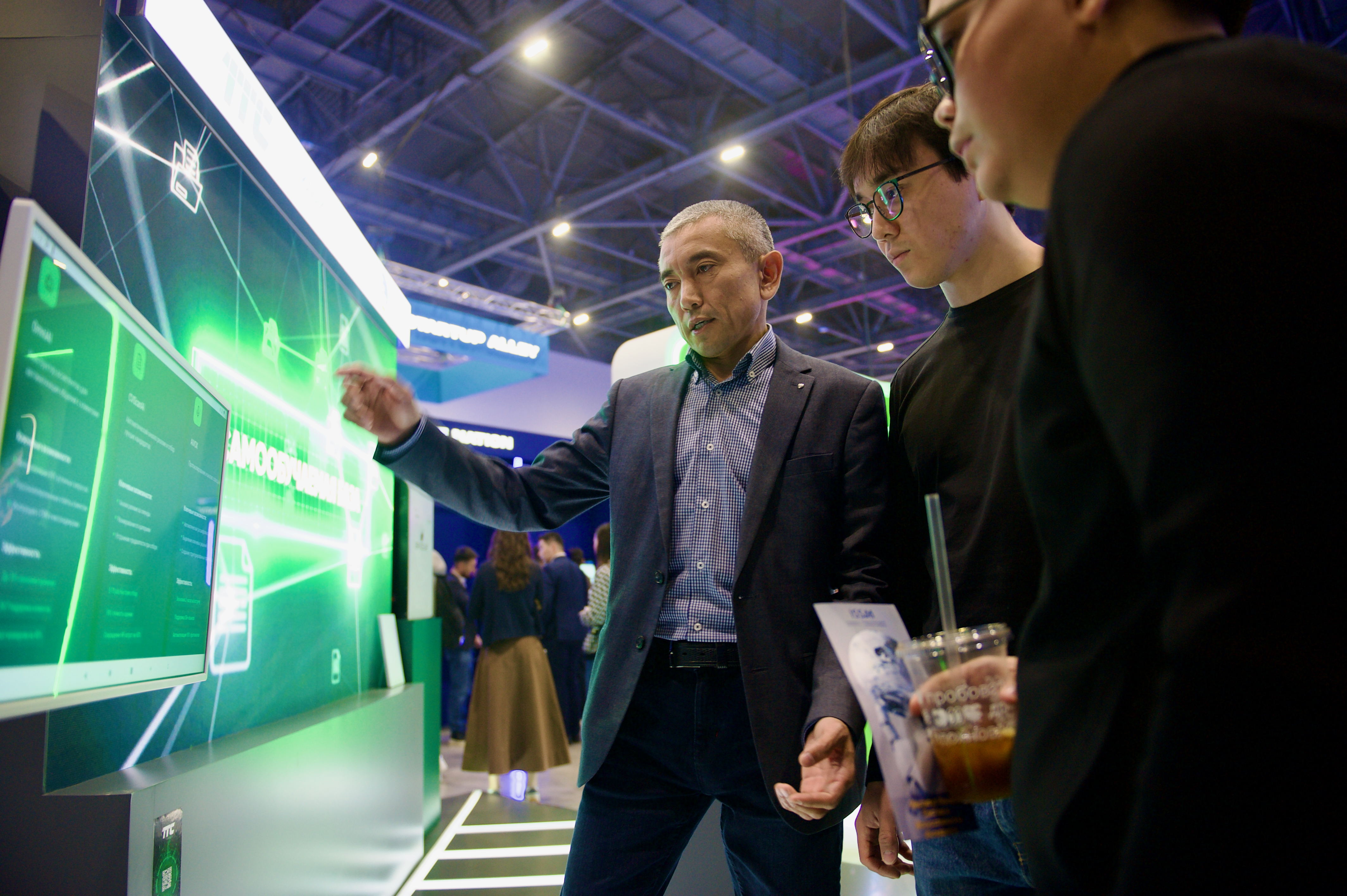 АО «Транстелеком» представило цифровые решения для железнодорожной отрасли и экосистему Aspan.pro на форуме Digital Bridge 2025